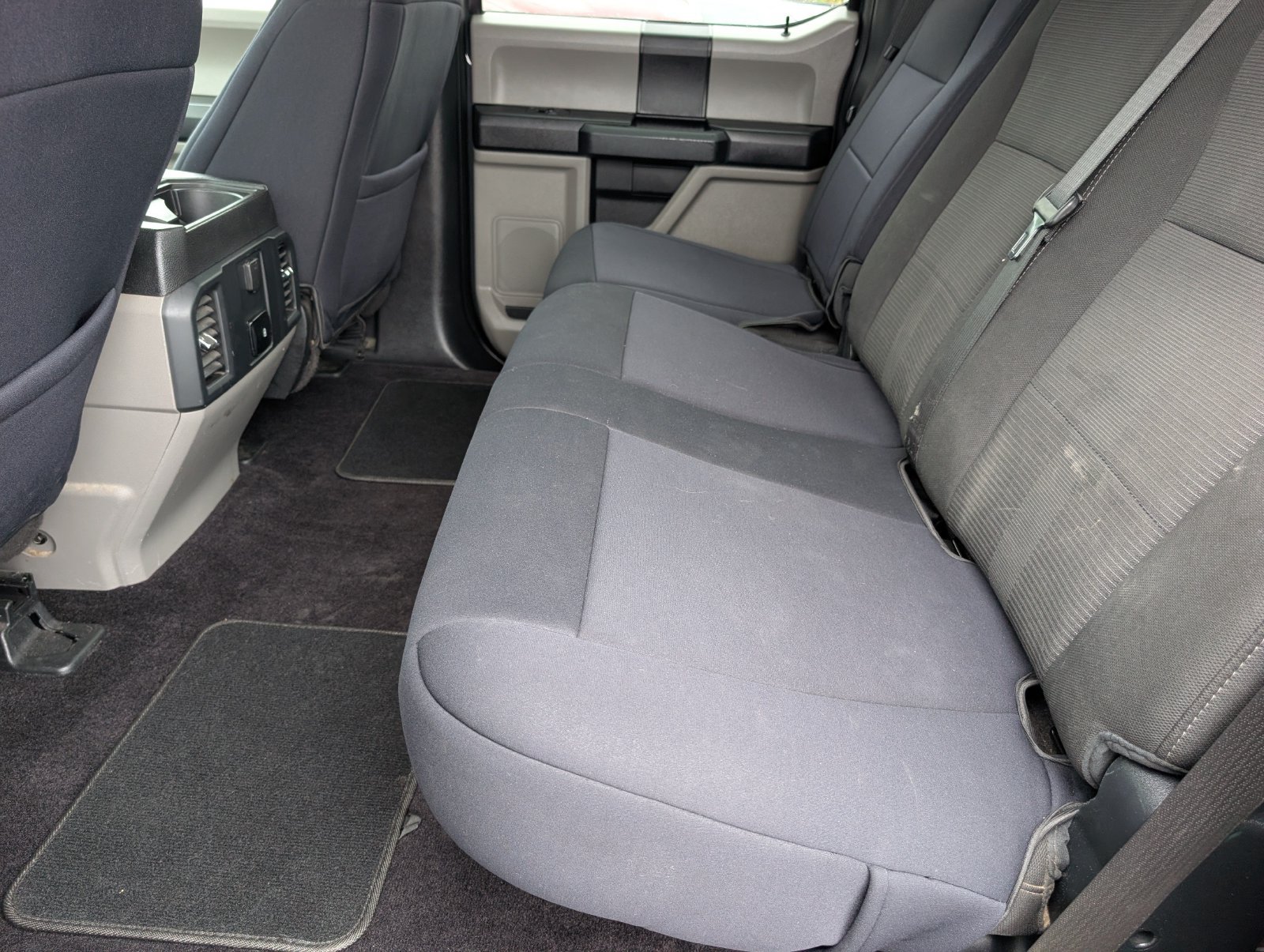 Used 2017 Ford F150 XL w/ Equipment Group 101A Mid AWD/4WD image 15