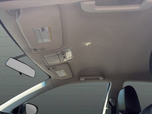 Used 2015 Toyota Avalon XLE FWD image 23