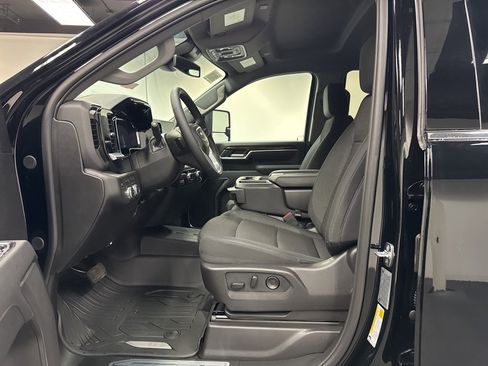 New 2026 GMC Sierra 2500 SLE w/ SLE Value Package; image 21