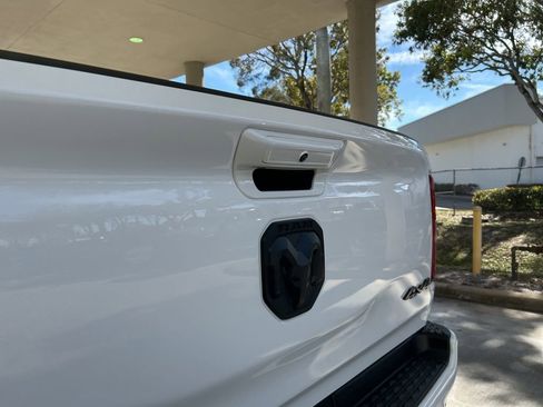 Used 2022 RAM 1500 Big Horn w/ Night Edition image 19