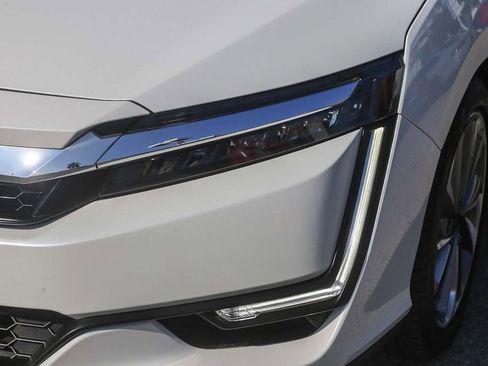Used 2018 Honda Clarity Plug-In Hybrid image 4
