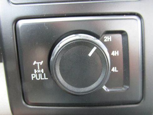 Used 2017 Ford F150 XL w/ Equipment Group 101A Mid AWD/4WD image 11