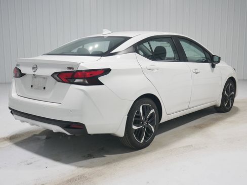 Used 2024 Nissan Versa SR w/ Electronics Package image 5