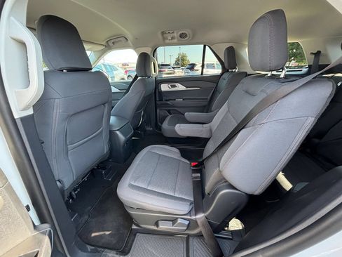 Used 2026 Ford Explorer Active AWD/4WD image 27