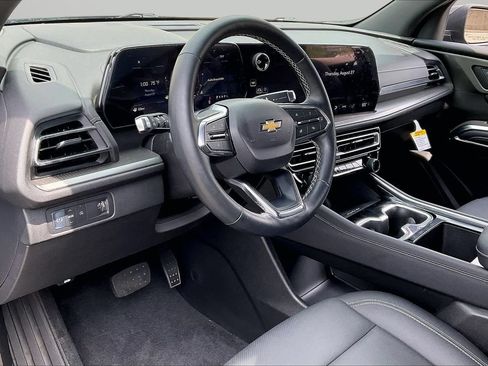 Used 2025 Chevrolet Traverse LT w/ LPO, Floor Liner Package FWD image 19