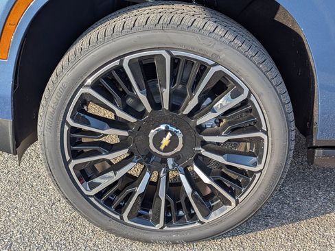 New 2026 Chevrolet Tahoe High Country image 9