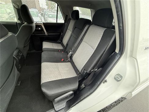 Used 2015 Toyota 4Runner SR5 RWD image 18