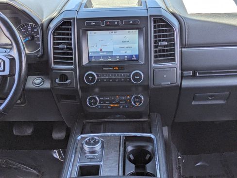 Used 2020 Ford Expedition Max Limited RWD image 18