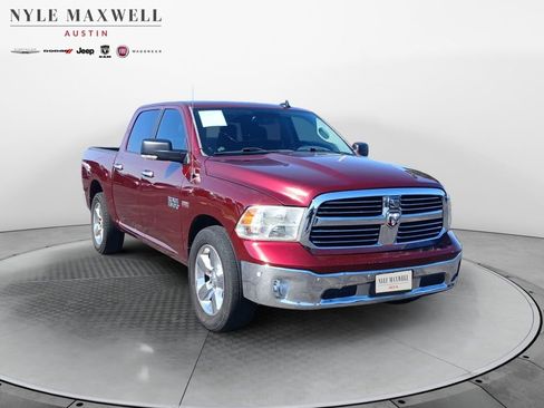 Used 2017 RAM 1500 Lone Star RWD image 2