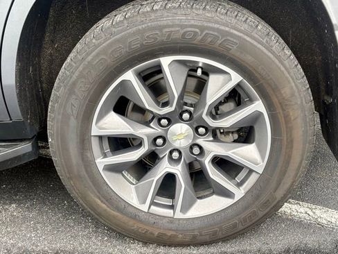 Used 2021 Chevrolet Tahoe LT w/ Luxury Package RWD image 31