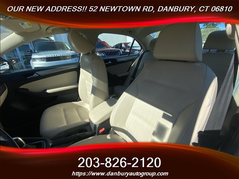 Used 2017 Volkswagen Jetta SE FWD image 11
