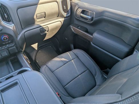 Used 2022 Chevrolet Silverado 1500 High Country w/ Z71 Off-Road Package image 16