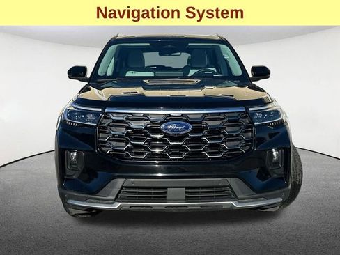 Used 2025 Ford Explorer Platinum w/ LUX Leather Package image 5