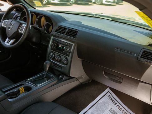 Used 2013 Dodge Challenger R/T RWD image 11