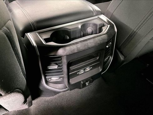 Used 2021 RAM 1500 Big Horn image 34