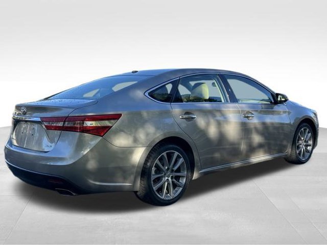 Used 2014 Toyota Avalon XLE Touring FWD image 5