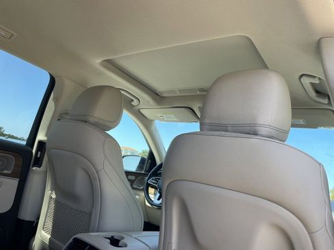 Used 2021 Mercedes-Benz GLS 450 4MATIC image 9