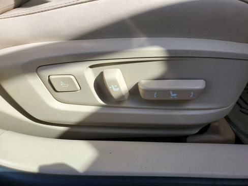 Used 2013 Lexus ES 350 w/ Luxury Pkg image 33