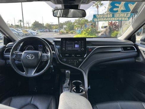 Used 2023 Toyota Camry SE image 28