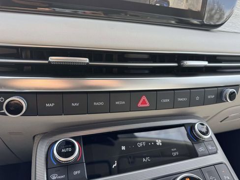 Used 2024 Hyundai Palisade Calligraphy image 24