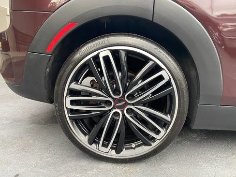 Used 2019 MINI Cooper Clubman S w/ Storage Package image 26