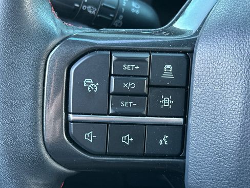 Used 2024 Ford Expedition Limited image 38