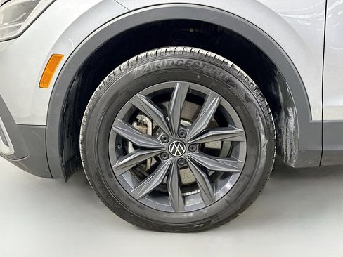 Certified 2023 Volkswagen Tiguan SE image 29