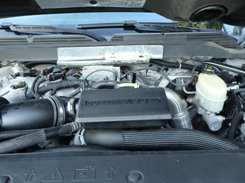 Used 2018 Chevrolet Silverado 2500 High Country w/ Duramax Plus Package AWD/4WD image 51