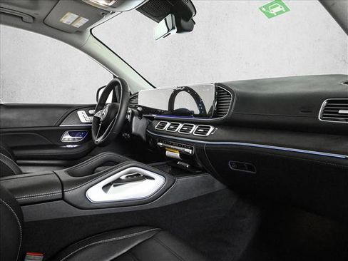New 2026 Mercedes-Benz GLE 450e 4MATIC image 24
