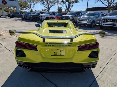 Used 2021 Chevrolet Corvette Stingray Premium Conv w/ Z51 Performance Package image 5