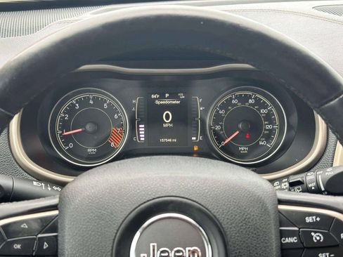 Used 2014 Jeep Cherokee Latitude w/ Comfort/Convenience Group AWD/4WD image 26