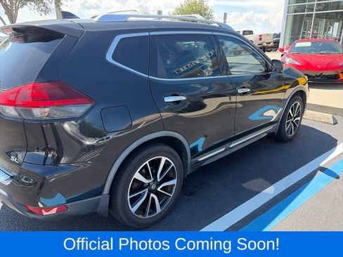 Used 2018 Nissan Rogue SL w/ Premium Package FWD image 4