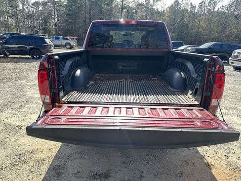 Used 2022 RAM 1500 Classic SLT image 19