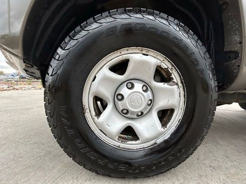 Used 2012 Toyota Tacoma 4x4 Double Cab w/ SR5 Pkg image 36