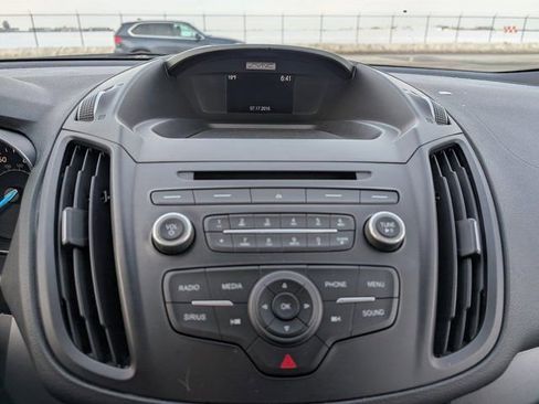 Used 2017 Ford Escape SE image 13