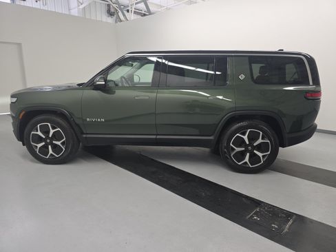 Used 2024 Rivian R1S Adventure AWD/4WD image 2