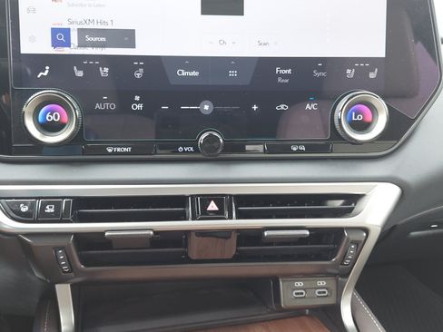Used 2025 Lexus RX 350 Premium Plus w/ Convenience Package AWD/4WD image 18