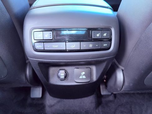 Used 2021 Hyundai Palisade Limited image 21