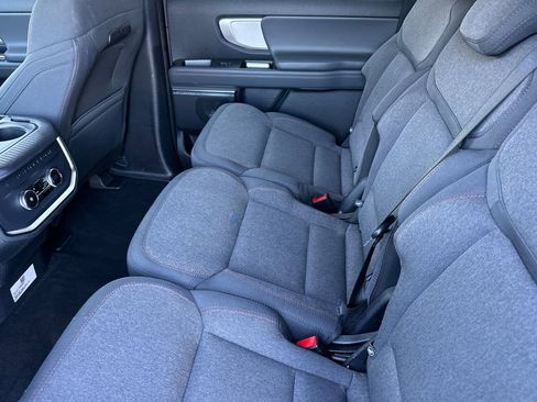 Used 2025 Ford Expedition Max Active image 12