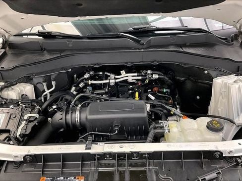 Used 2022 Ford Explorer XLT AWD/4WD image 28