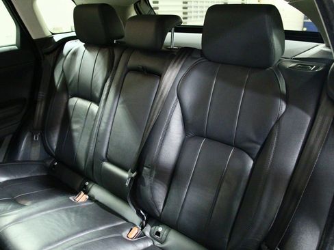 Used 2016 Land Rover Range Rover Evoque SE image 28