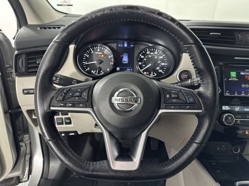 Used 2020 Nissan Rogue Sport SL image 19