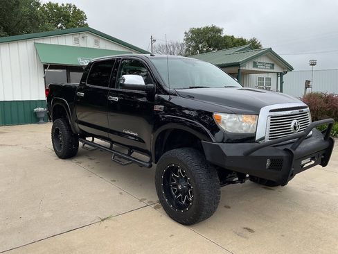 Used 2012 Toyota Tundra Limited w/ Platinum Pkg AWD/4WD image 4