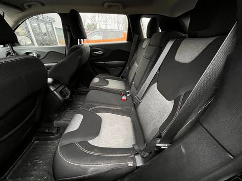 Used 2014 Jeep Cherokee Altitude image 8