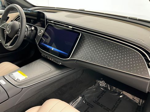 New 2026 Mercedes-Benz E 350 4MATIC Sedan image 23