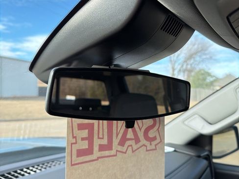 Used 2025 GMC Sierra 1500 Elevation image 40