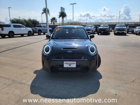 Used 2024 MINI Cooper S image 2