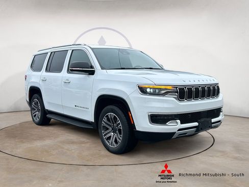 Used 2024 Jeep Wagoneer Series II w/ Flexible Seating Group AWD/4WD image 1