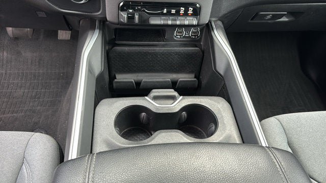 Used 2021 RAM 1500 4x4 Crew Cab image 23