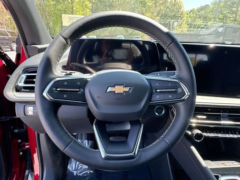 New 2026 Chevrolet Traverse LT FWD image 16